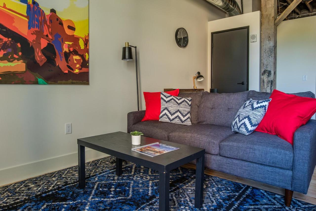 Frontdesk Maxwell Lofts Milwaukee Walker'S Pointアパートメント 部屋 写真